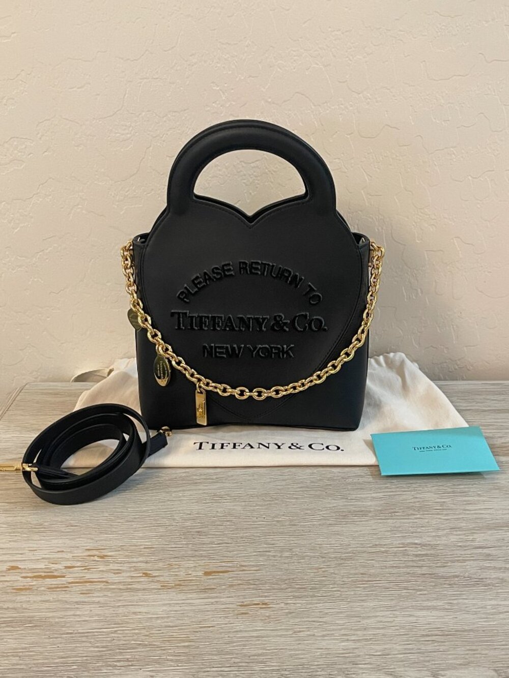 New Tiffany & Co. Tote Crossbody RTT Heart Handbag Black Leather Gold Charms - Picture 2 of 13